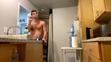 Jamesdarsinog  16-09-2021 video topless